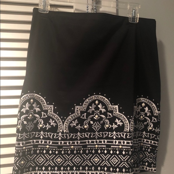 WHBM Skirt-Gorgeous detail - Picture 3 of 7